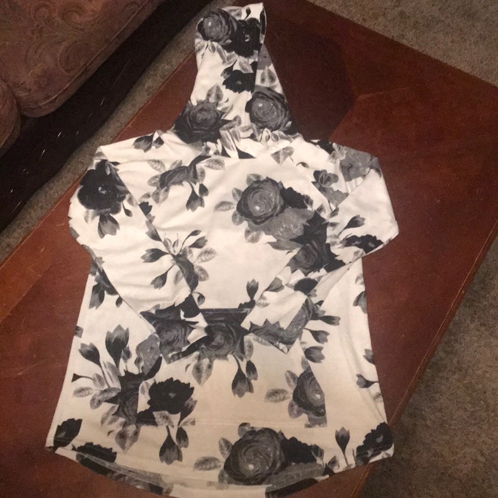 LulaRoe Amber hoodie sweatshirt.